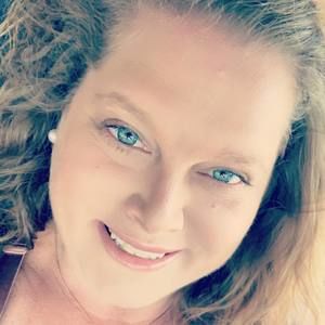 Meet your Posher, Stacie